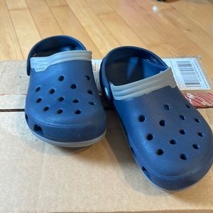 Crocs size Men 4 / women 6